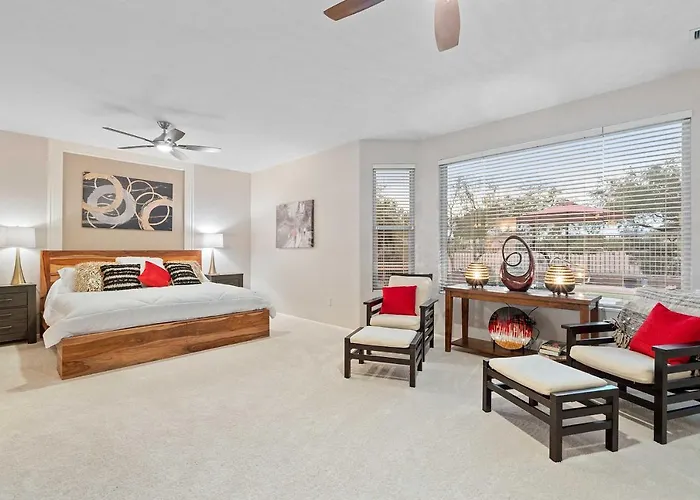 Pool & Golf Cart: Sun Grand Home! *